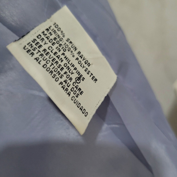 Le Suit Separate Jacket Women's. Size 4P. Excellent Condition Pre-owned - Picture 11 of 11